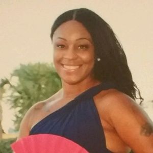 Meet your Posher, Felicia